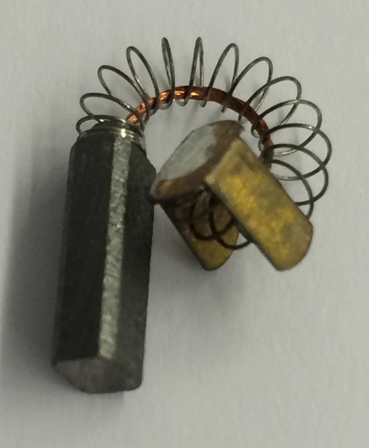 CA 3680 (3.1x4.1x12.5 mm, LS14 P007)