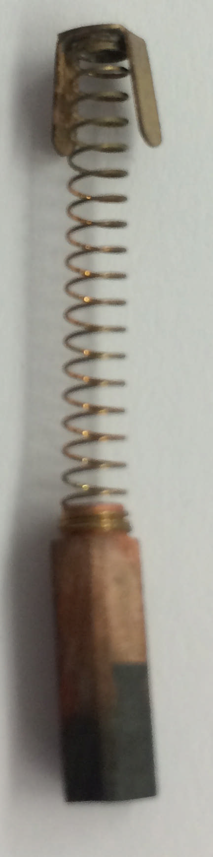 EG 7153 (3.1x4.1x12.5 mm, LS14 P007)